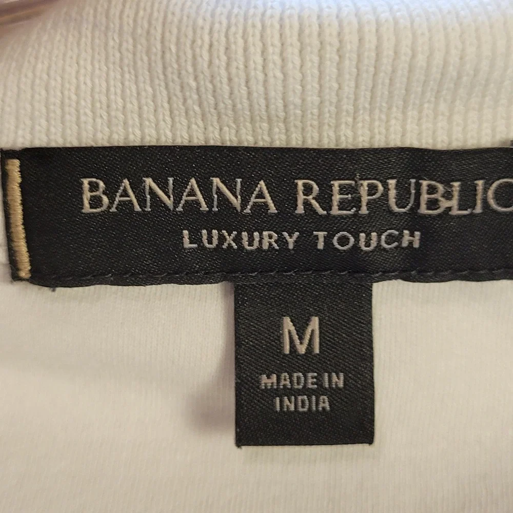 Banana Republic Luxury Touch Polo Shirt Mens Medium Cream White Cotton Short Slv